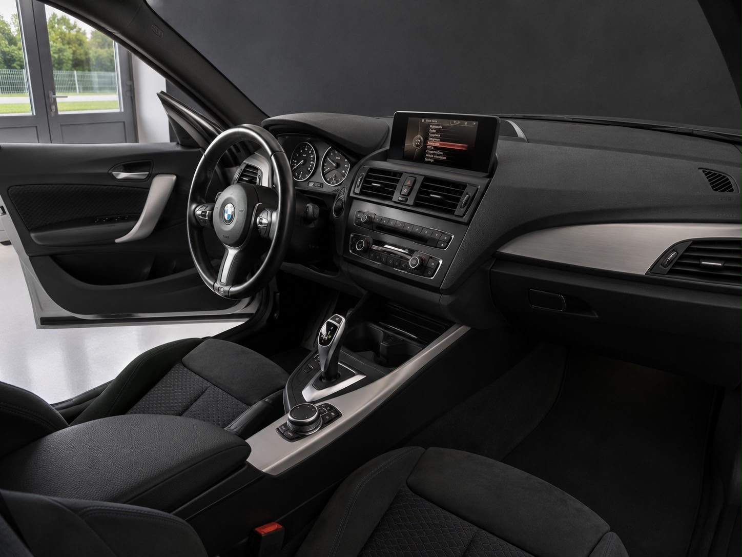 BMW M135i xDrive | M Performance Auspuffanlage | CH-Fahrzeug-image-8