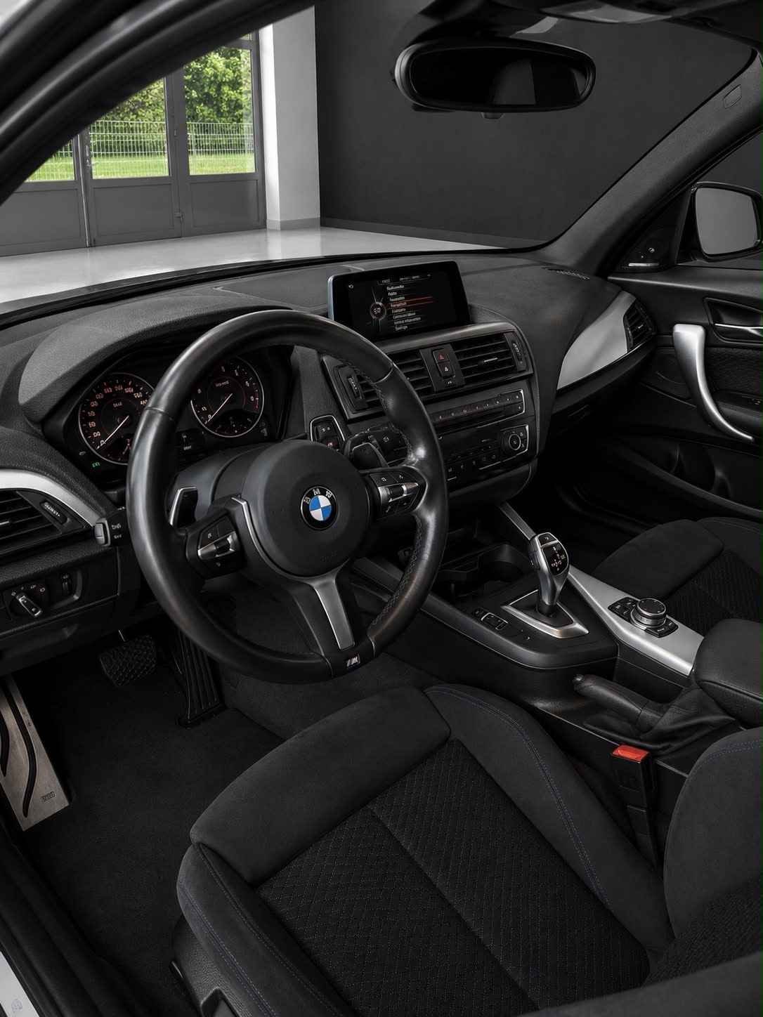 BMW M135i xDrive | M Performance Auspuffanlage | CH-Fahrzeug-image-9