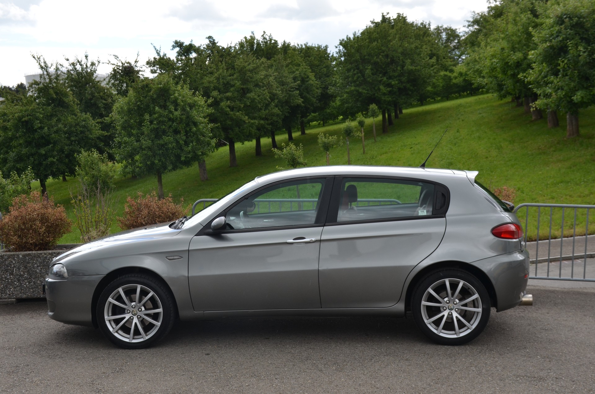 ALFA ROMEO 147 2.0 TS 16V Sport TI-image-6
