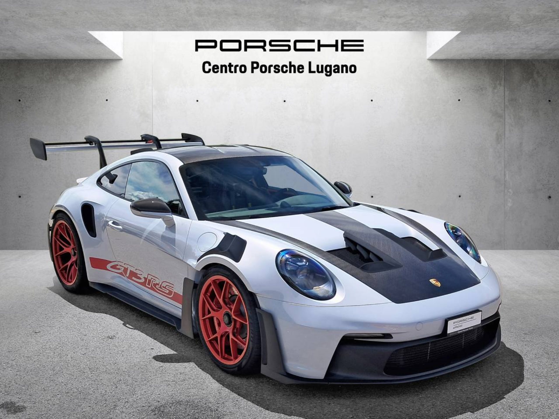 PORSCHE 911 GT3 RS-image-5