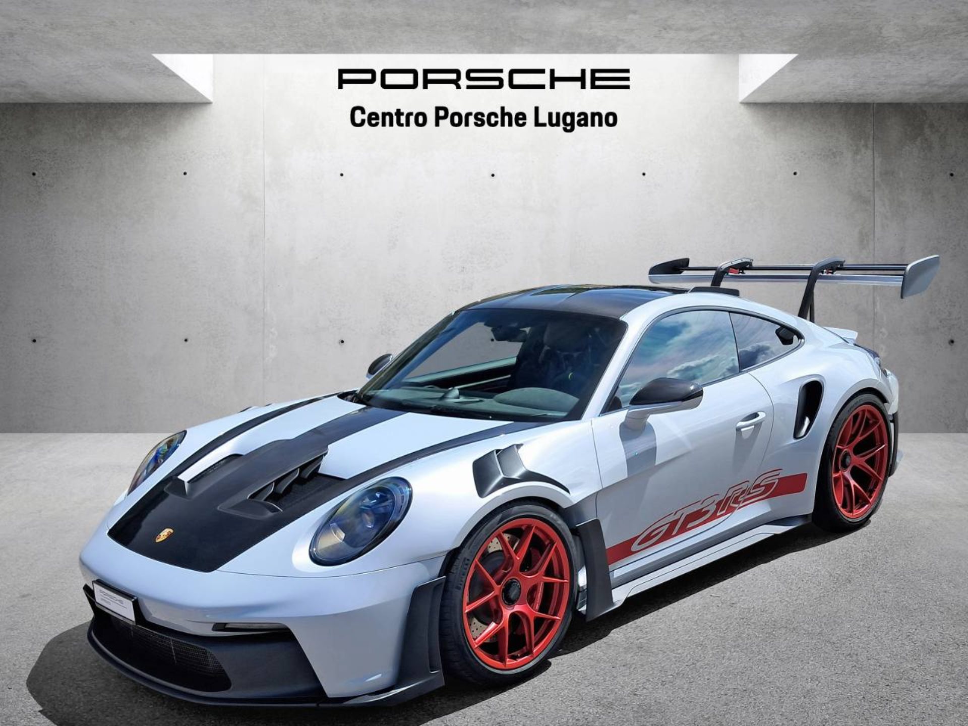PORSCHE 911 GT3 RS-image-7