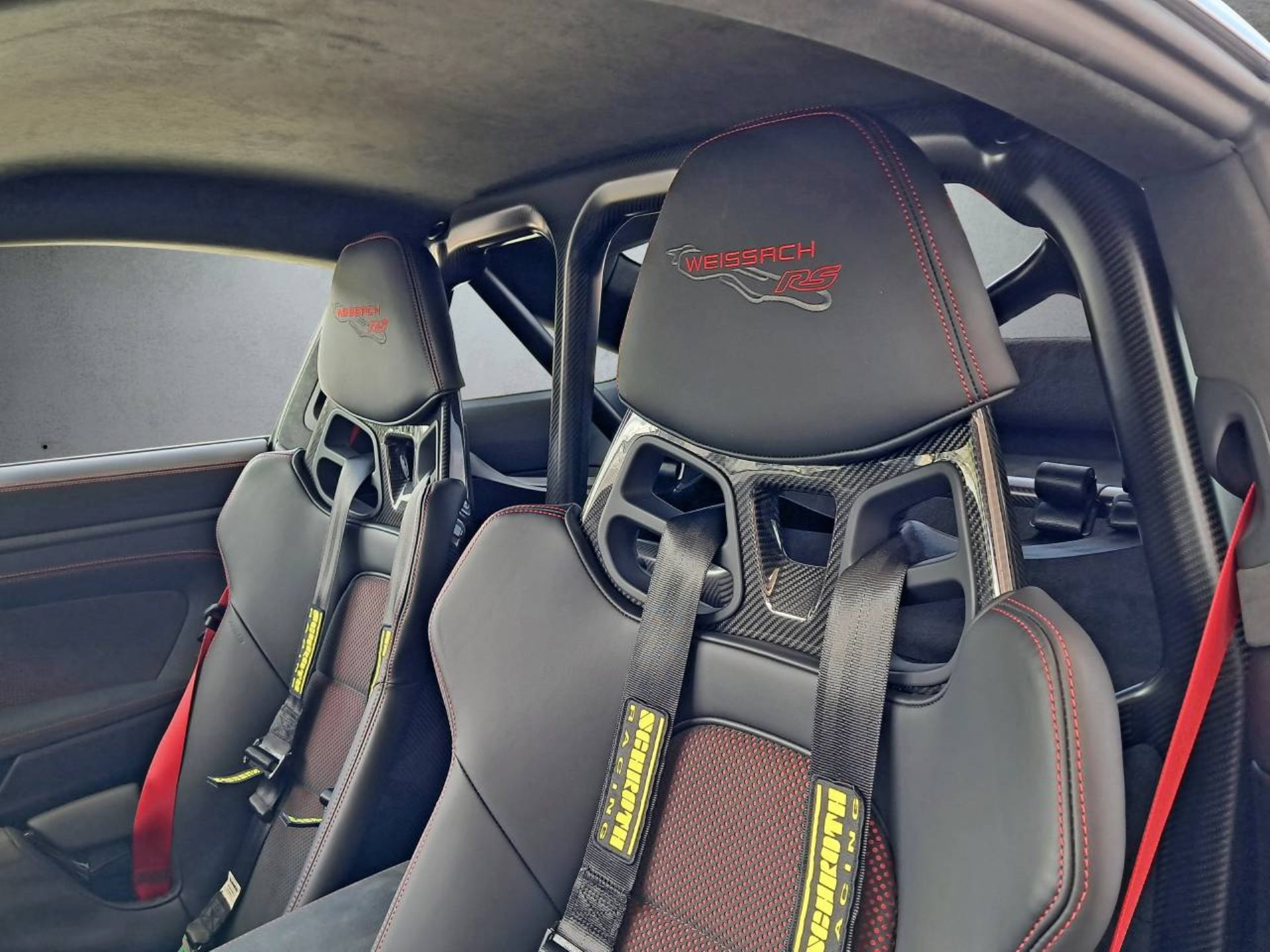PORSCHE 911 GT3 RS-image-11