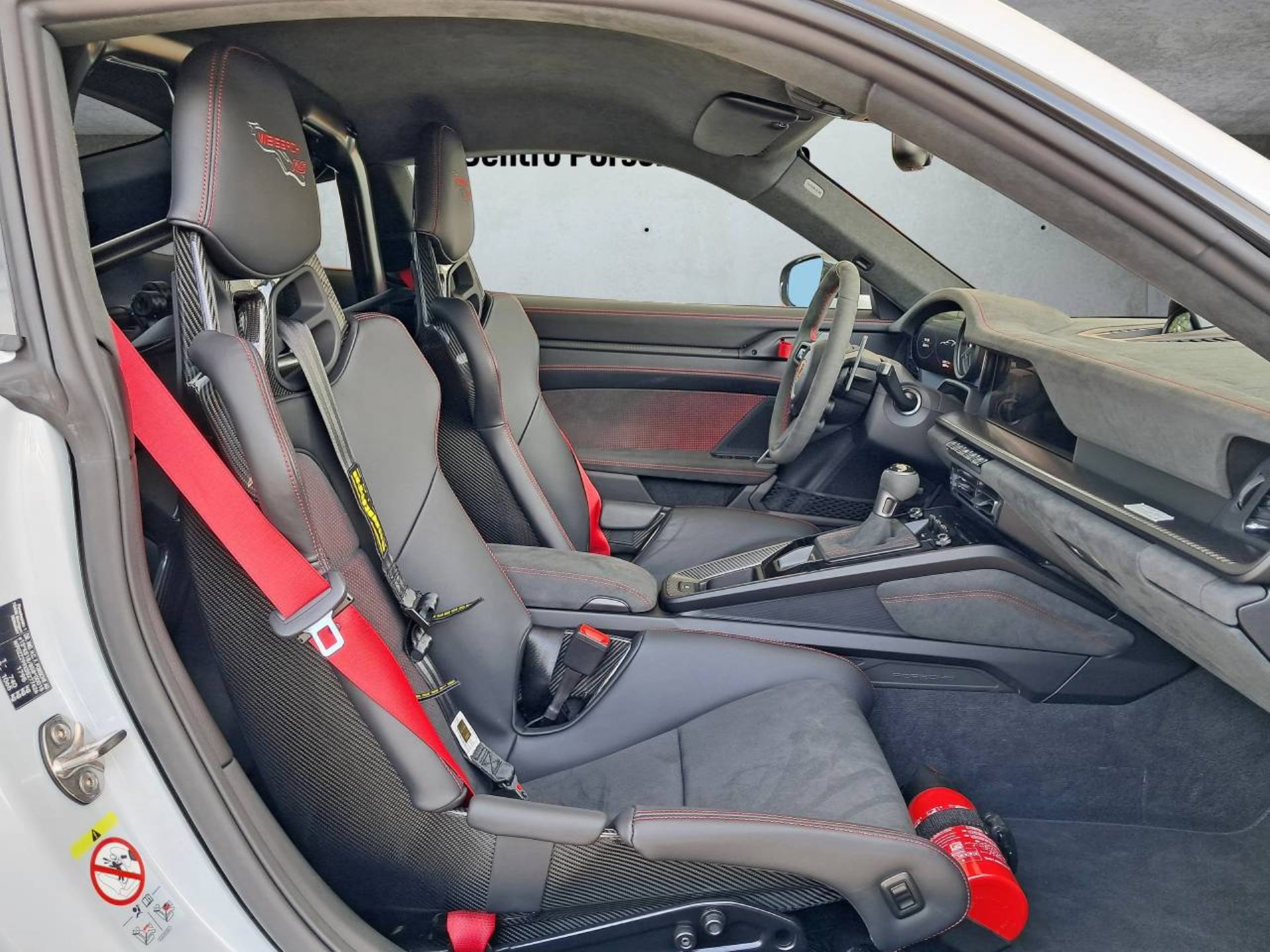 PORSCHE 911 GT3 RS-image-14