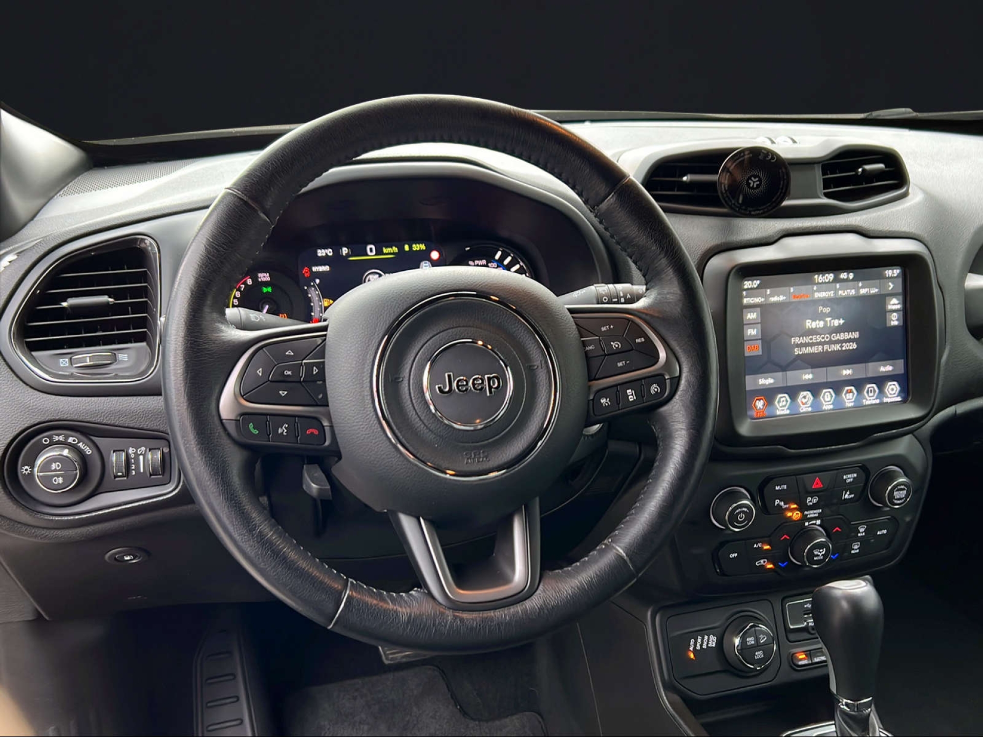JEEP Renegade 1.3 PHEV S AWD-image-8