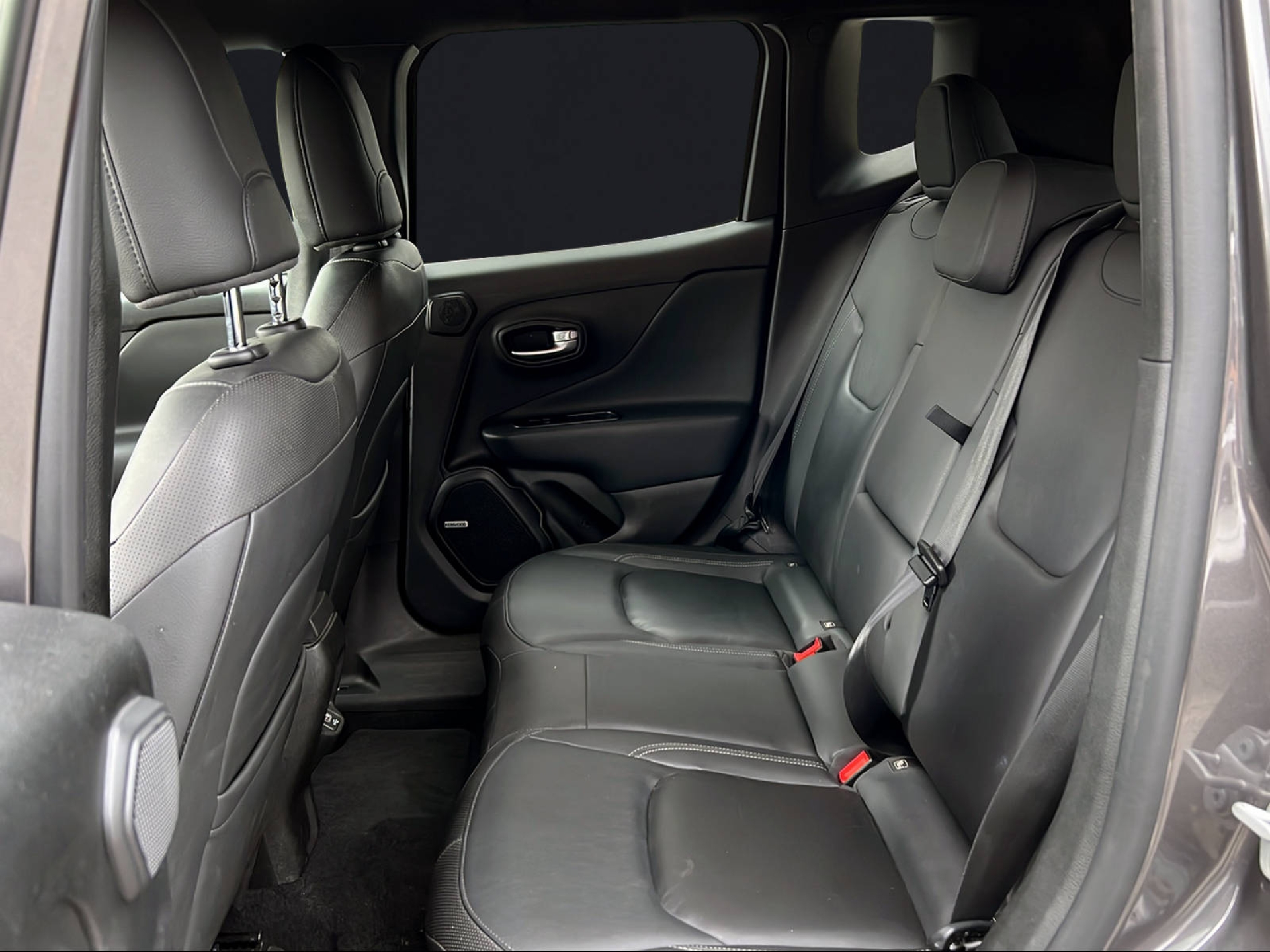 JEEP Renegade 1.3 PHEV S AWD-image-11
