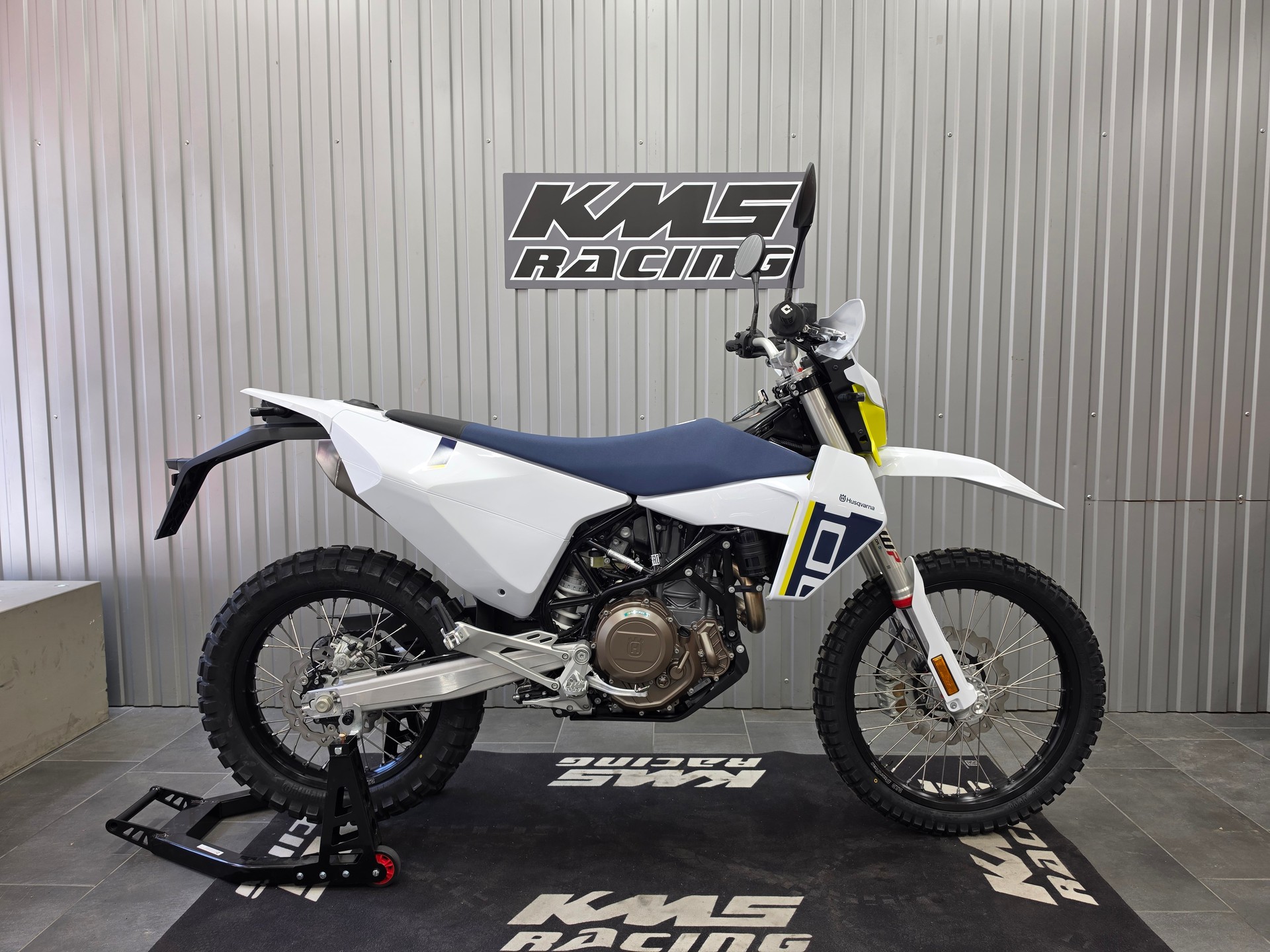 HUSQVARNA 701 Enduro-image-0