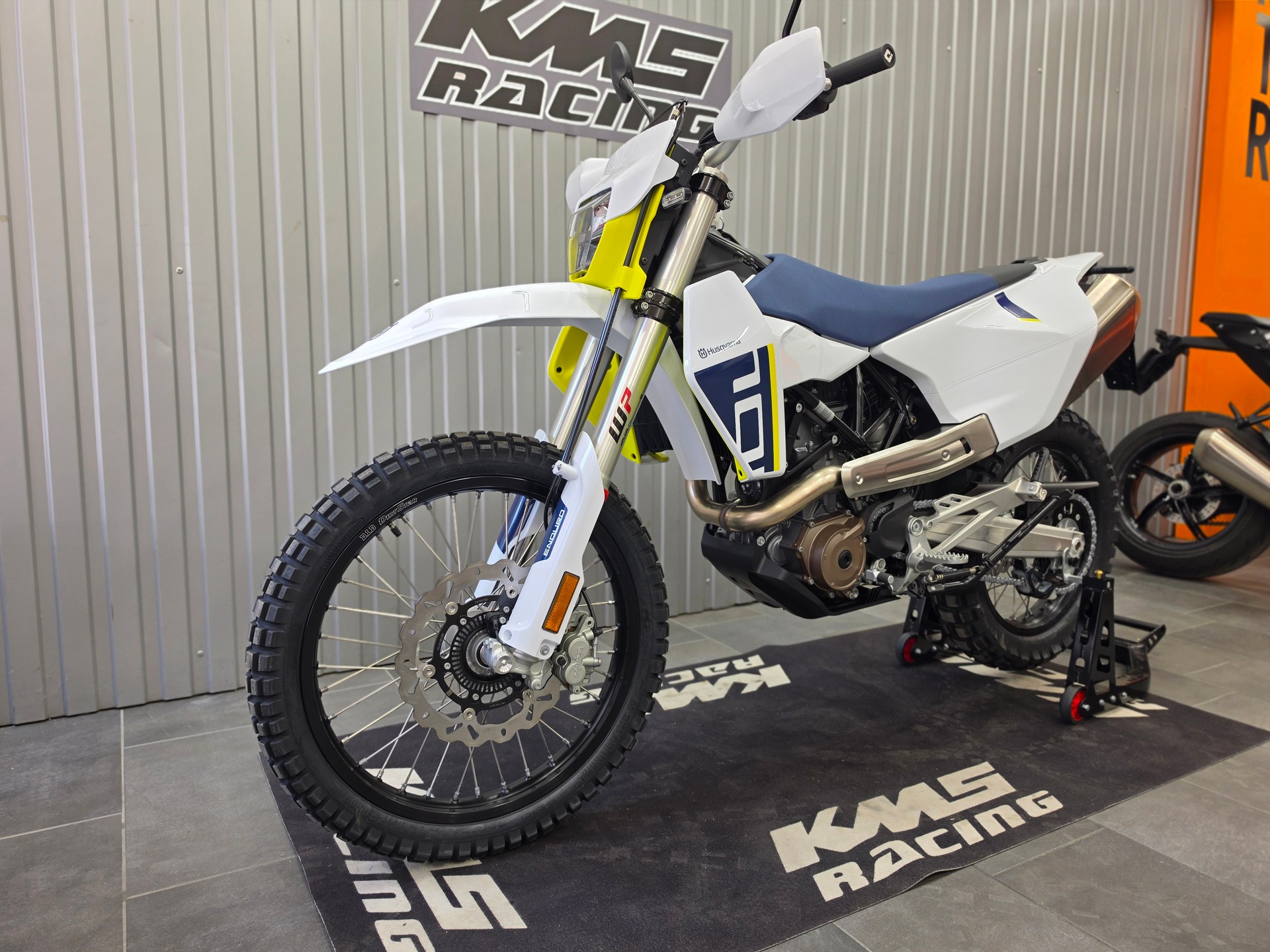 HUSQVARNA 701 Enduro-image-6