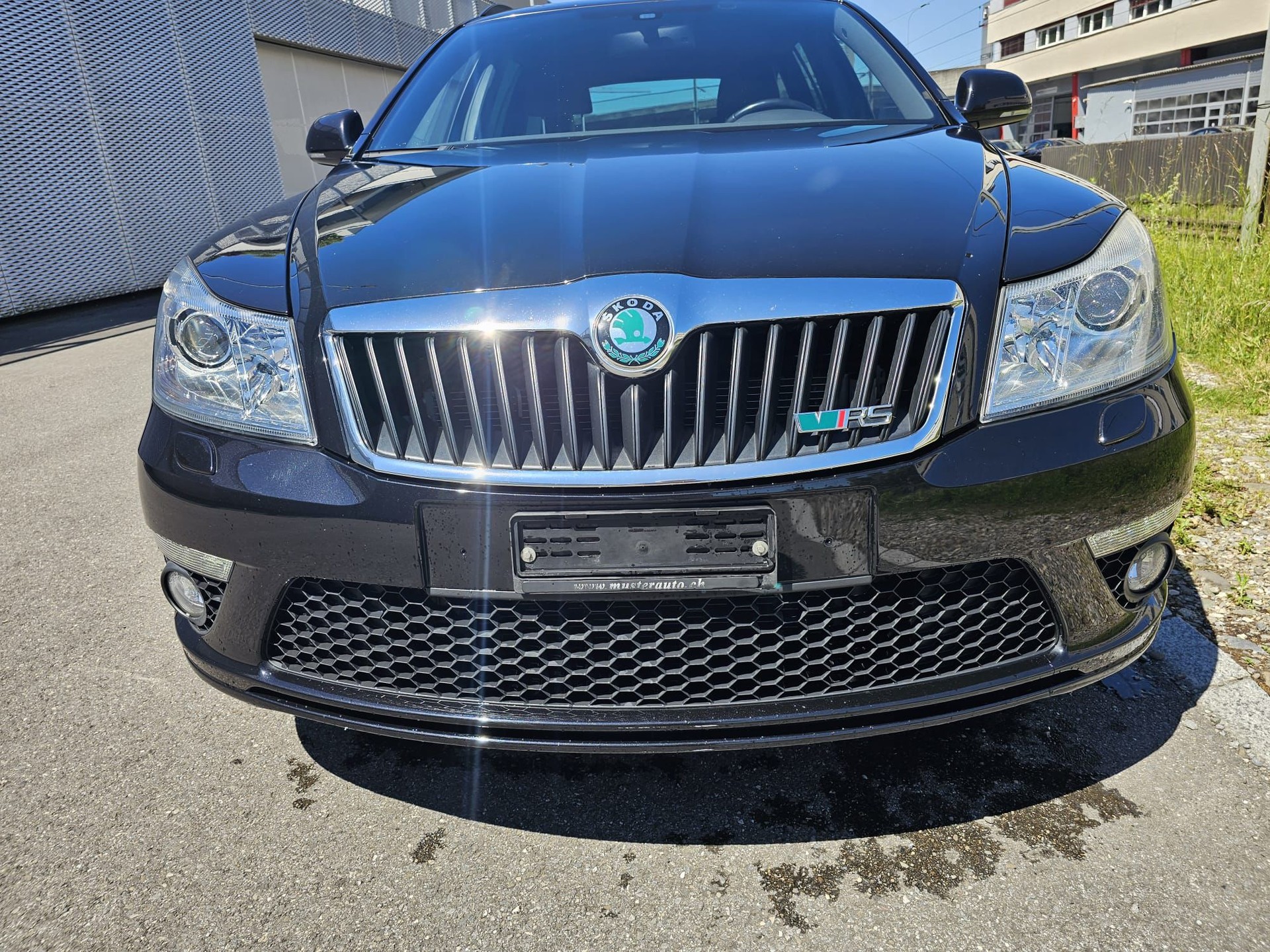 SKODA Octavia Combi 2.0 TSI RS-image-2