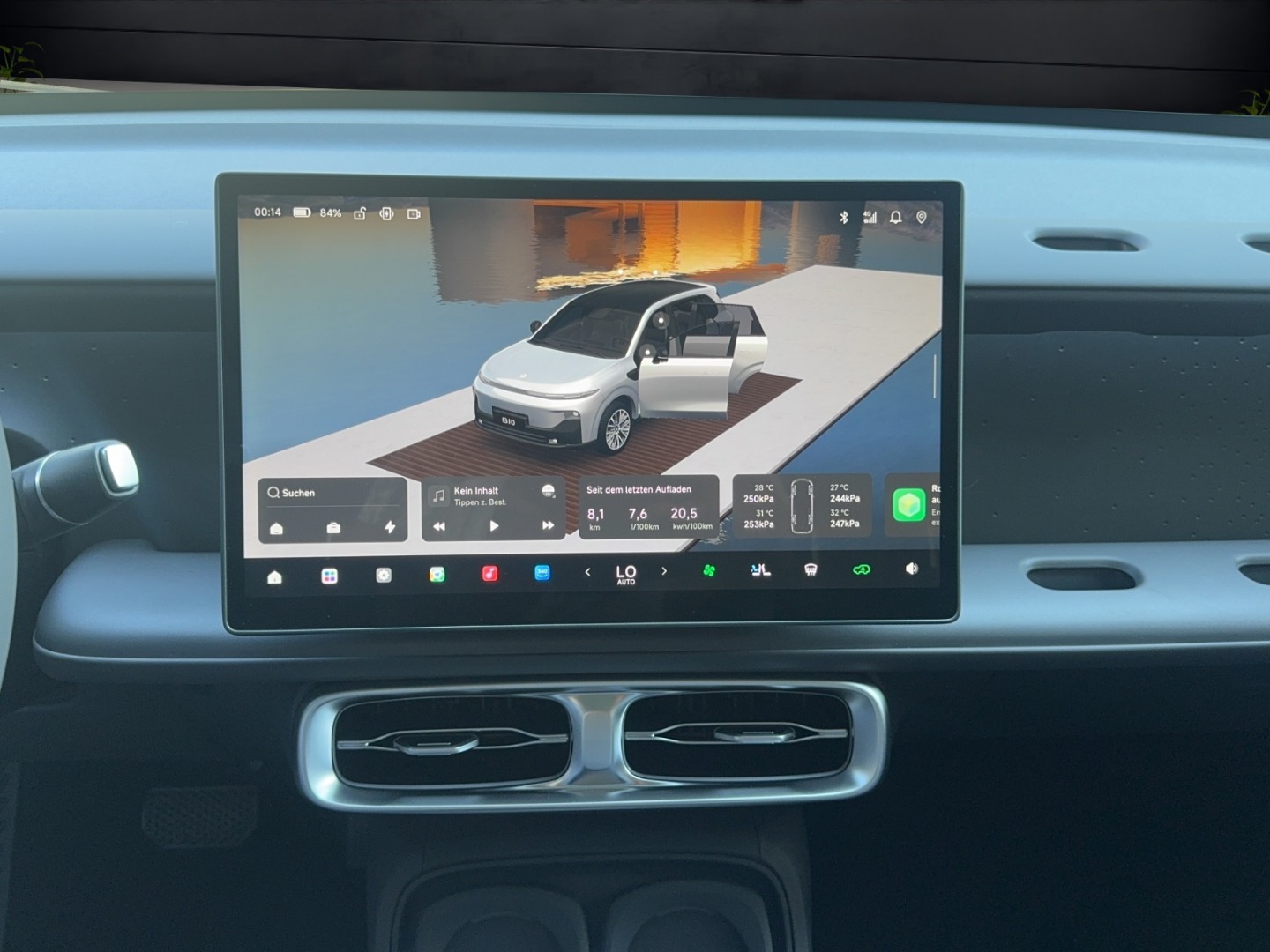 LEAPMOTOR B10 1.5 Hybrid EV-image-7
