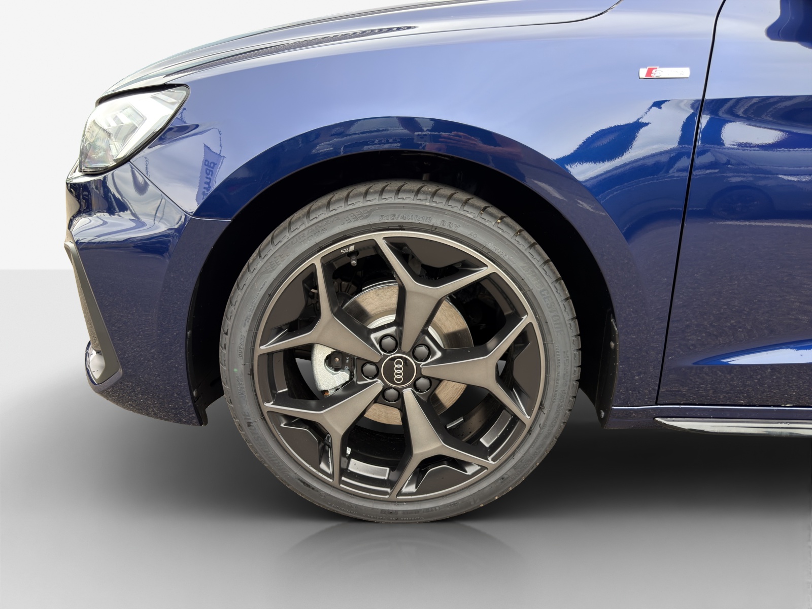 AUDI A1 Sportback 30 TFSI S Line Attraction S-tronic-image-13