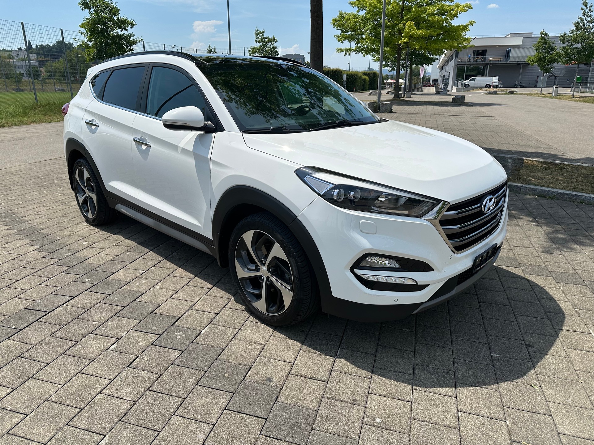 HYUNDAI Tucson 2.0 CRDI Vertex 4WD Automatic-showroom-element-2