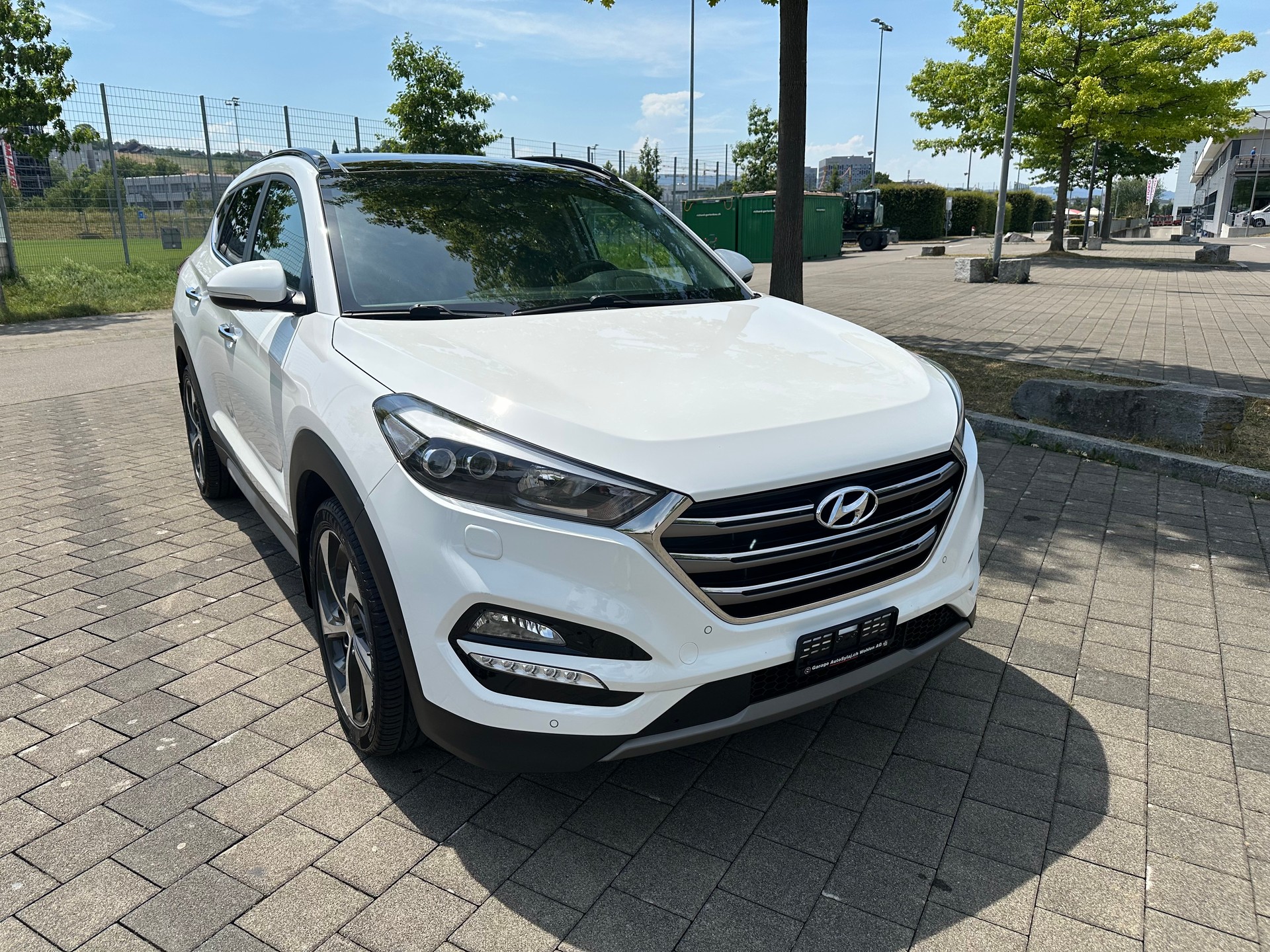 HYUNDAI Tucson 2.0 CRDI Vertex 4WD Automatic-showroom-element-1