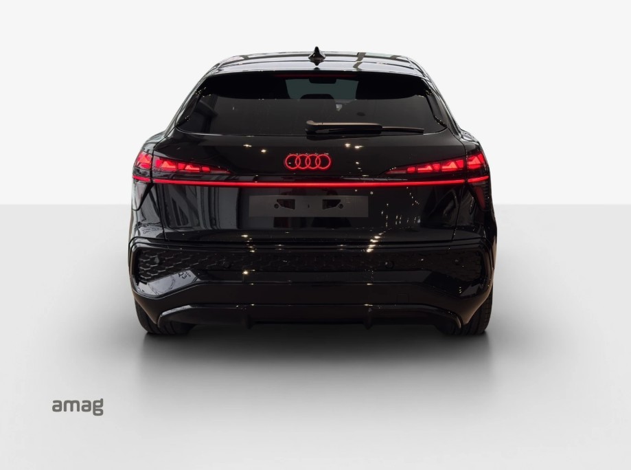 AUDI Q3 Sportback TFSI quattro 195 kW S tronic-showroom-element-3