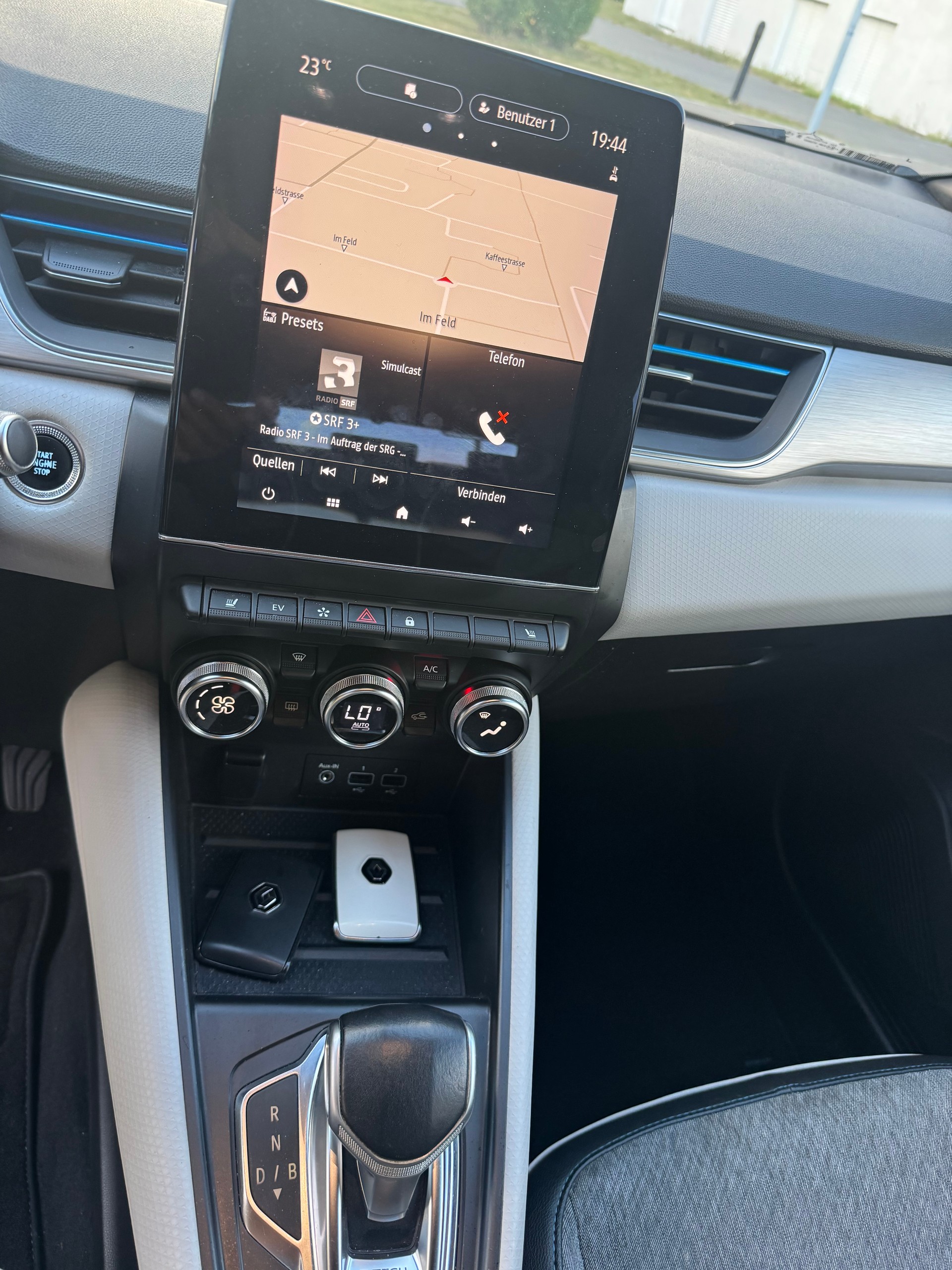 RENAULT Captur 1.6 E-Tech Edition1 DHT Hybrid-image-12
