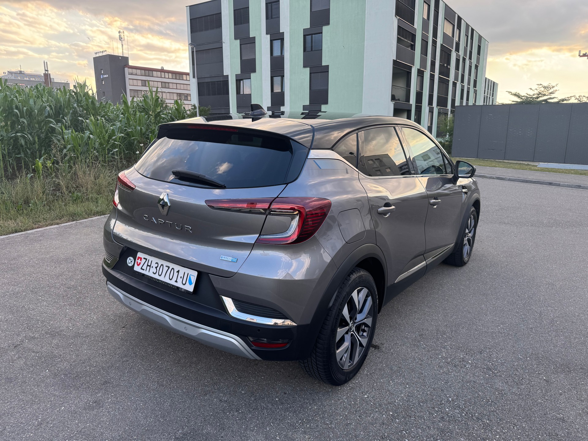 RENAULT Captur 1.6 E-Tech Edition1 DHT Hybrid-image-3