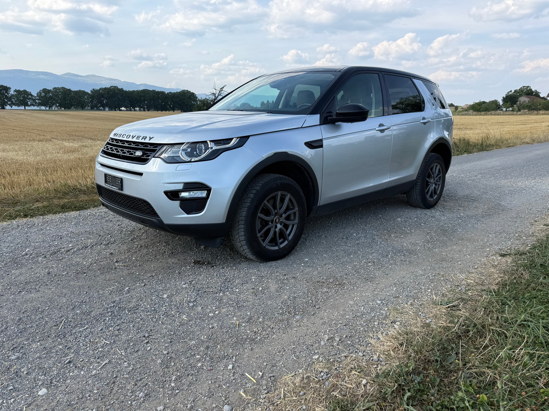 LAND ROVER Discovery Sport 2.0 Si4 SE AT9-image-1