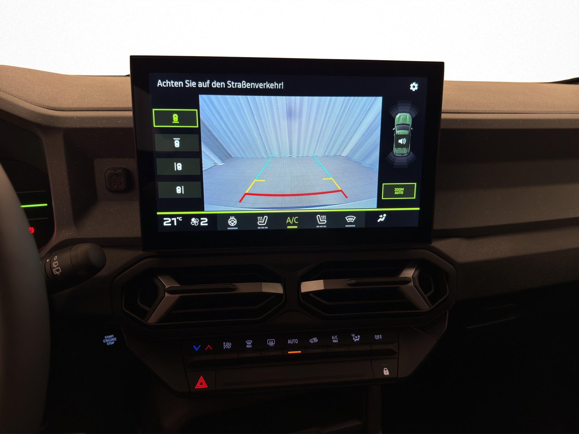 DACIA Duster 1.2 Hybrid Journey 4WD-image-11