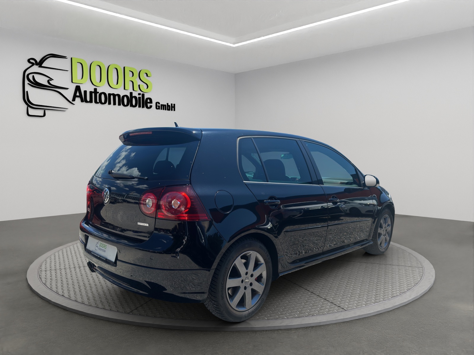 VW Golf 2.0 TFSI GTI Edition 30-image-4