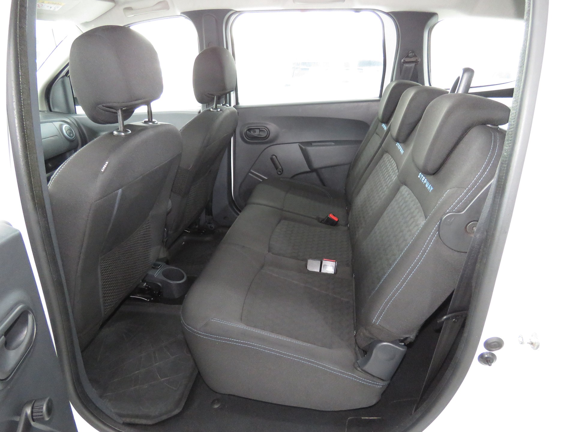 DACIA Lodgy 1.5 dCi Stepway 5-Plätzer-image-8