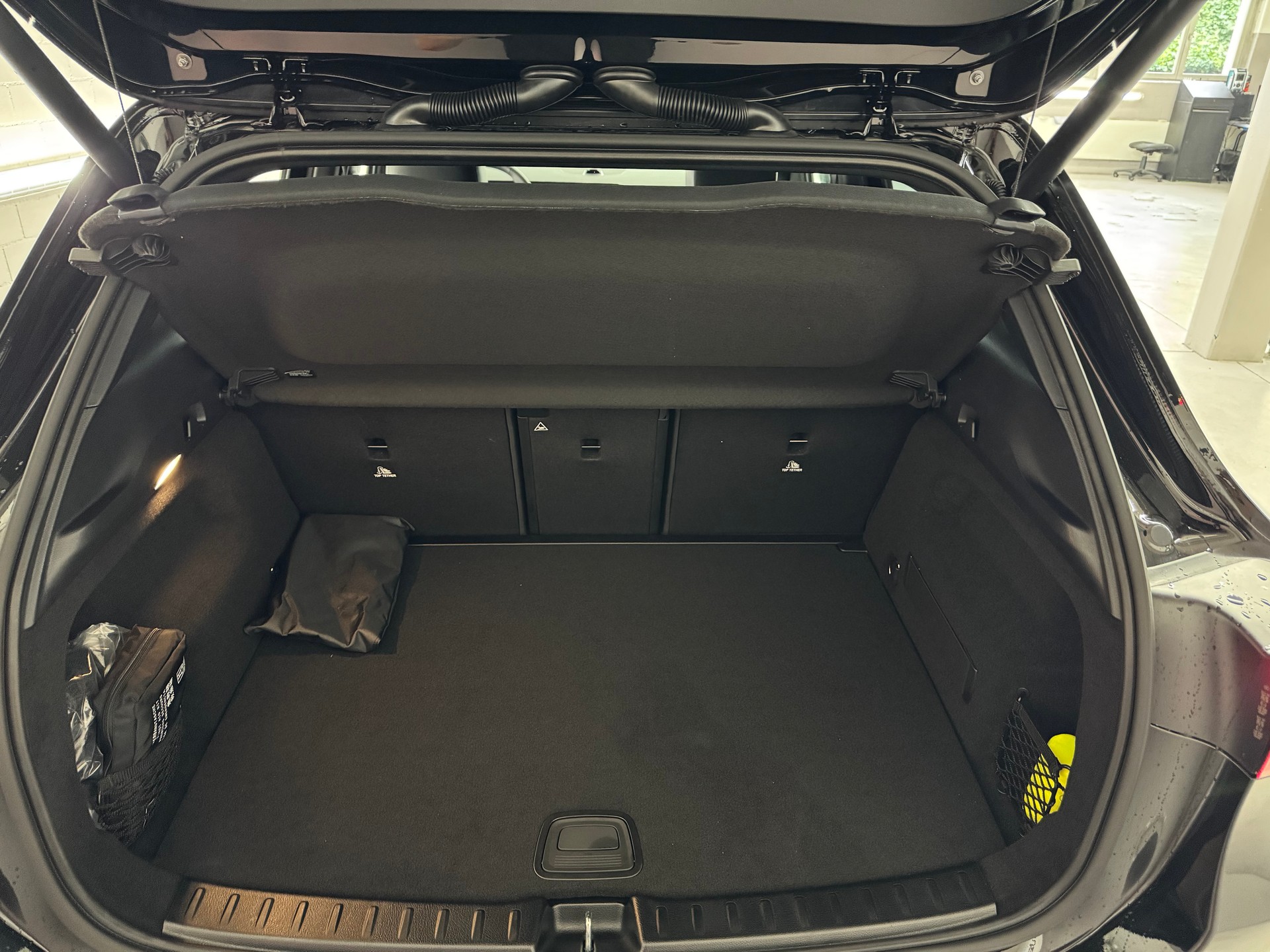 MERCEDES-BENZ GLA AMG 35 4Matic 8G-DCT-image-13