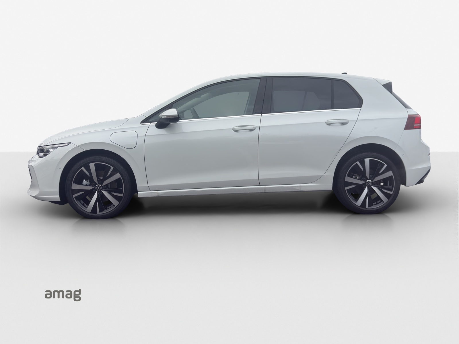 VW Golf 1.5 TSI PHEV Style-image-11