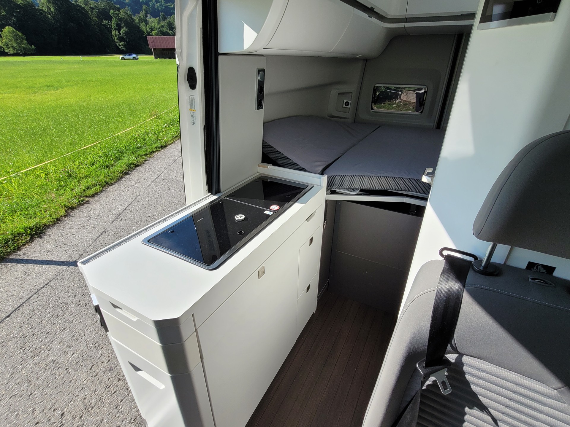 VW Grand California 600 2.0 TDI *Anhängerkupplung+frisch ab MFK+Gastest*-image-10