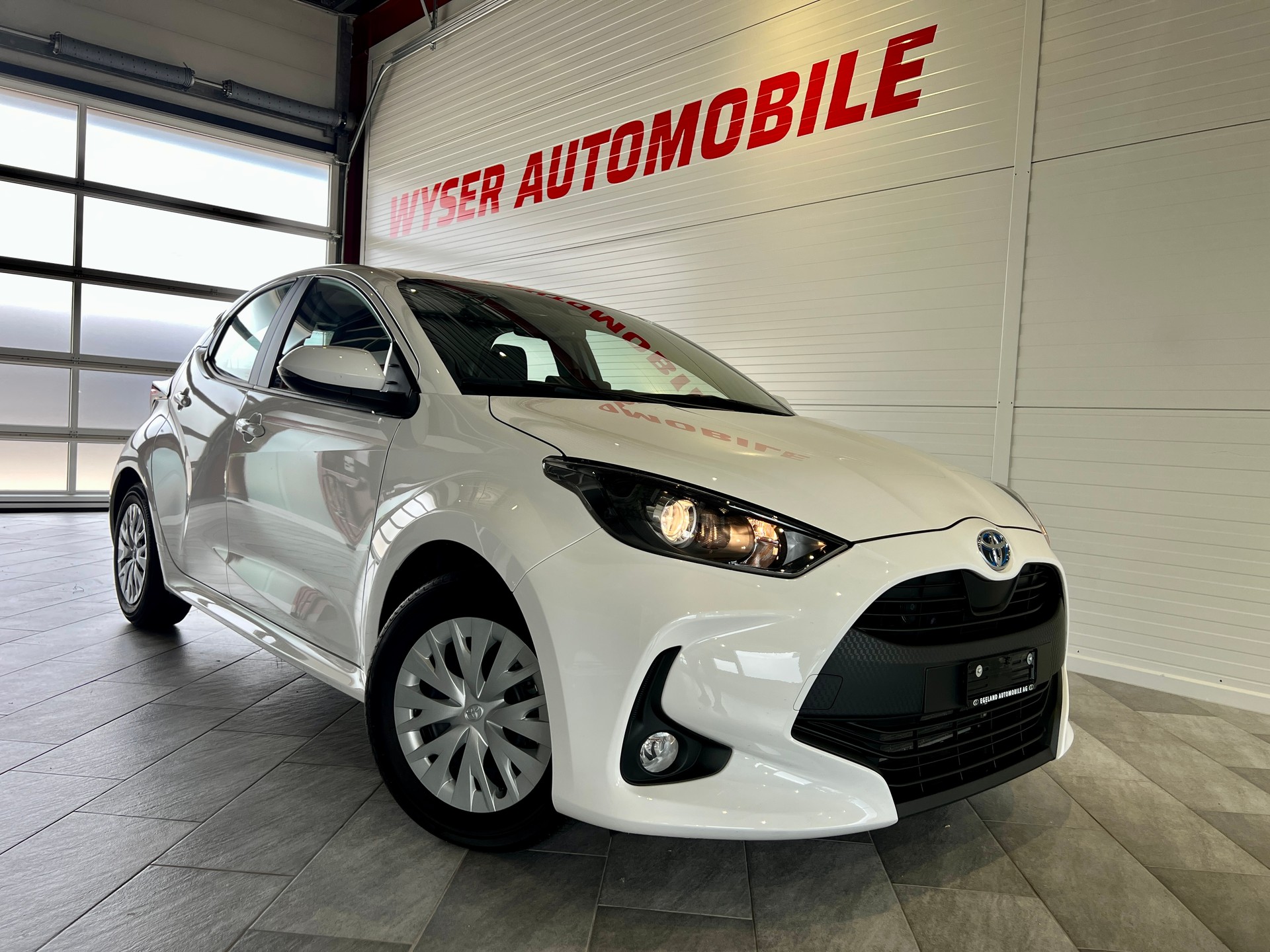 TOYOTA Yaris 1.5 Trend e-CVT