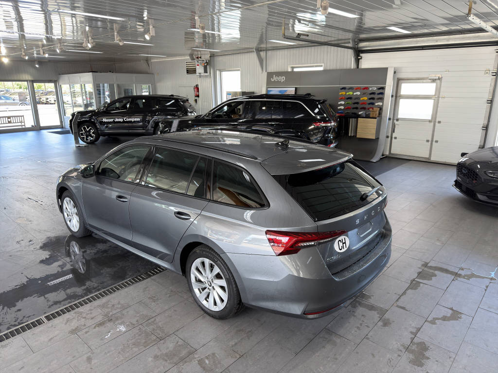 SKODA Octavia Combi 2.0 TDI 150 Selection DSG-image-17
