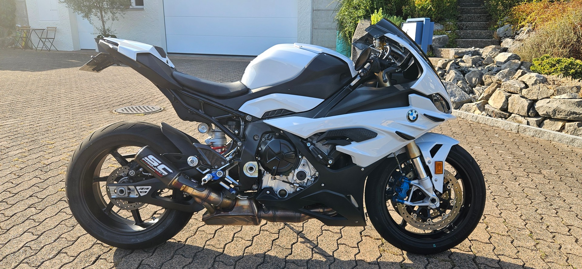 BMW S 1000 RR-image-0