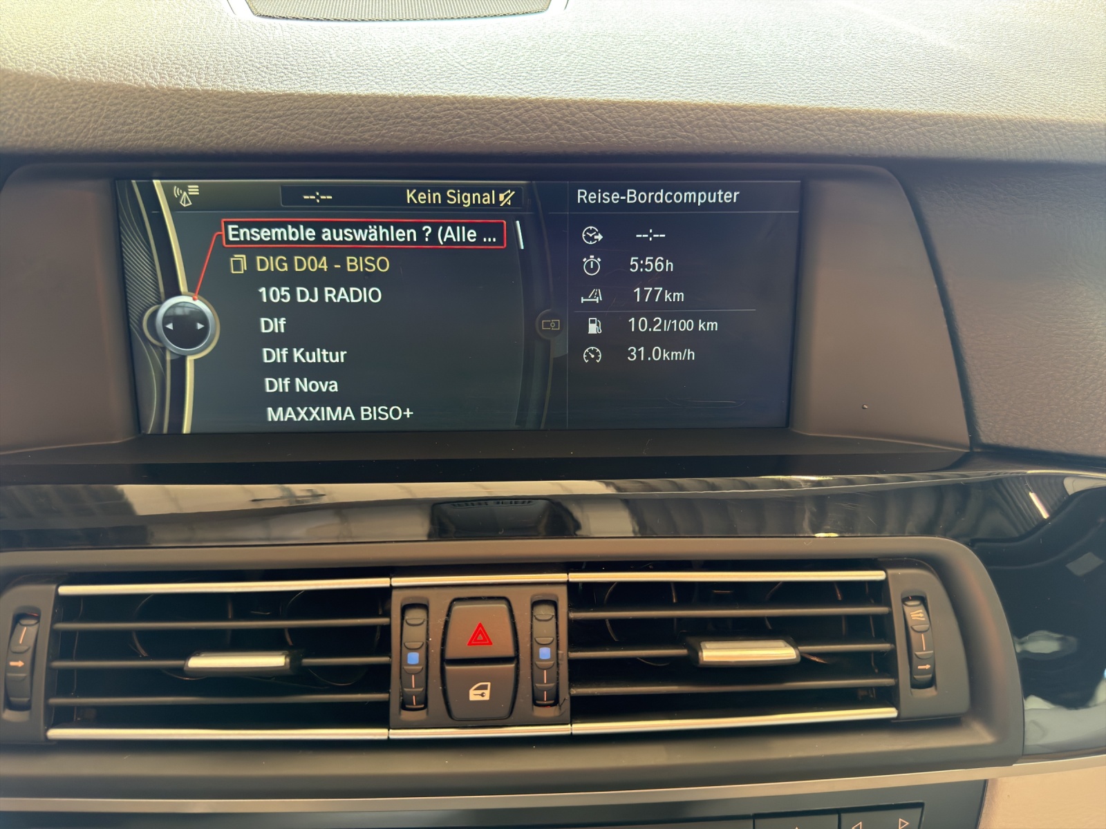 BMW M550d xDrive Steptronic-image-17