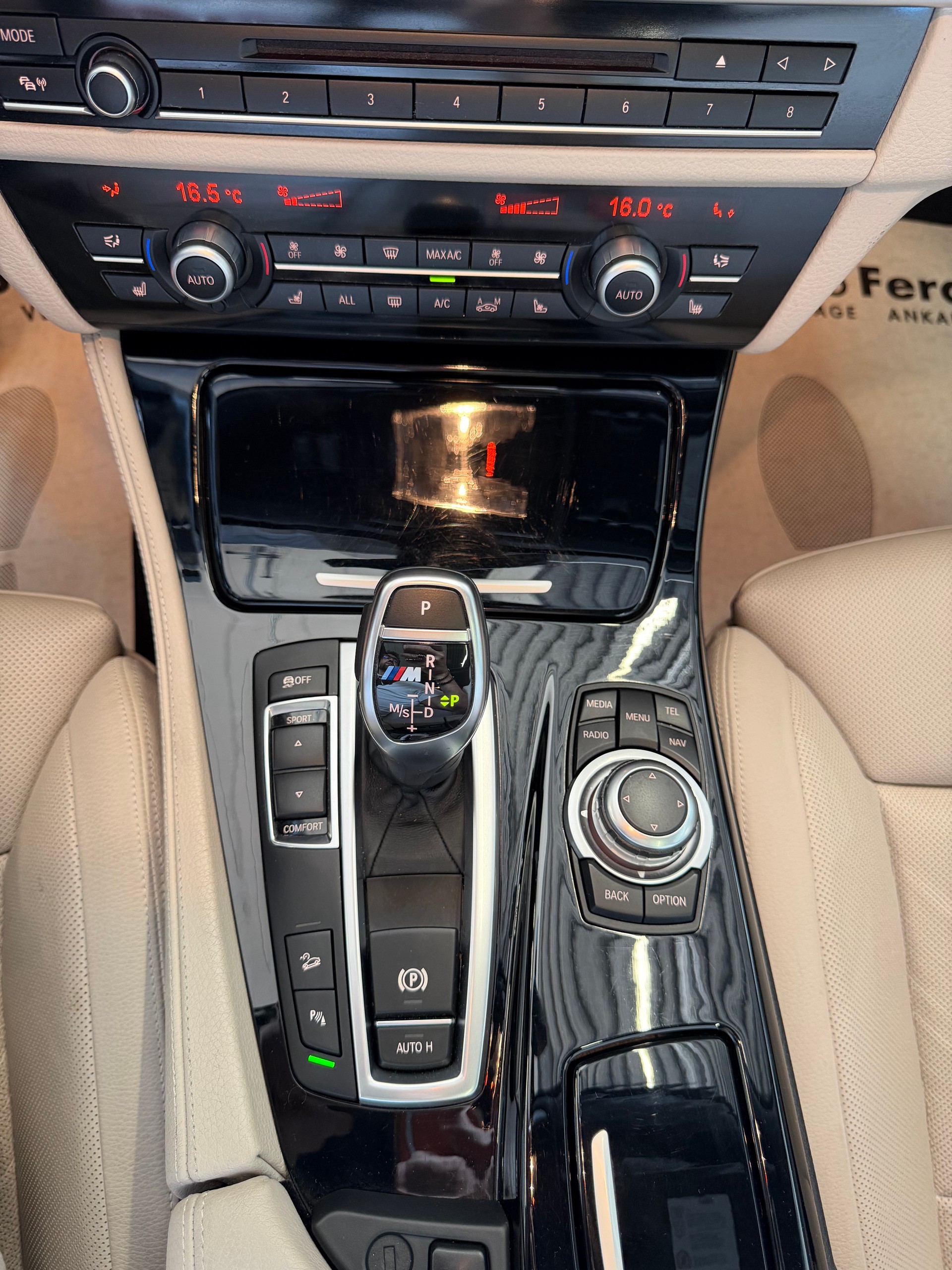 BMW M550d xDrive Steptronic-image-30
