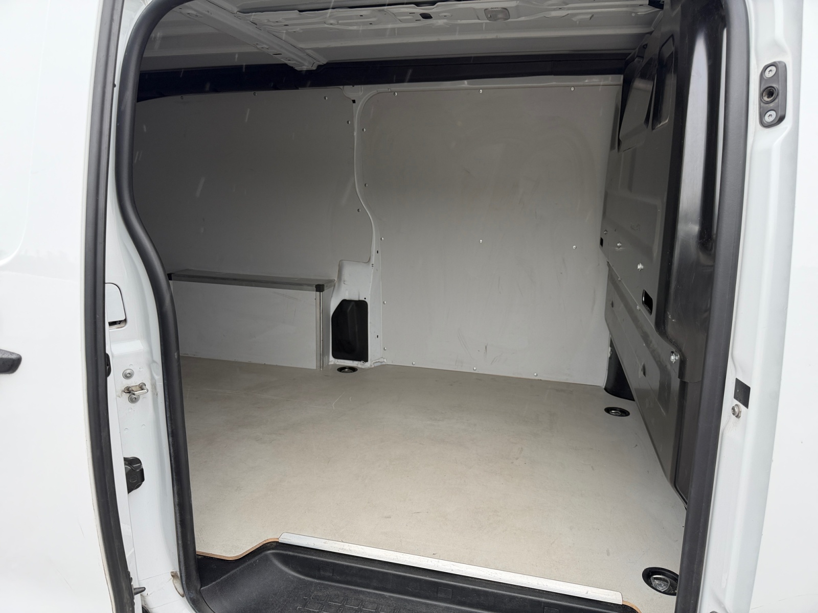 FIAT Scudo 2.0 BlueHDi L3 EAT8 - 3 Jahre Gratis Service-image-14