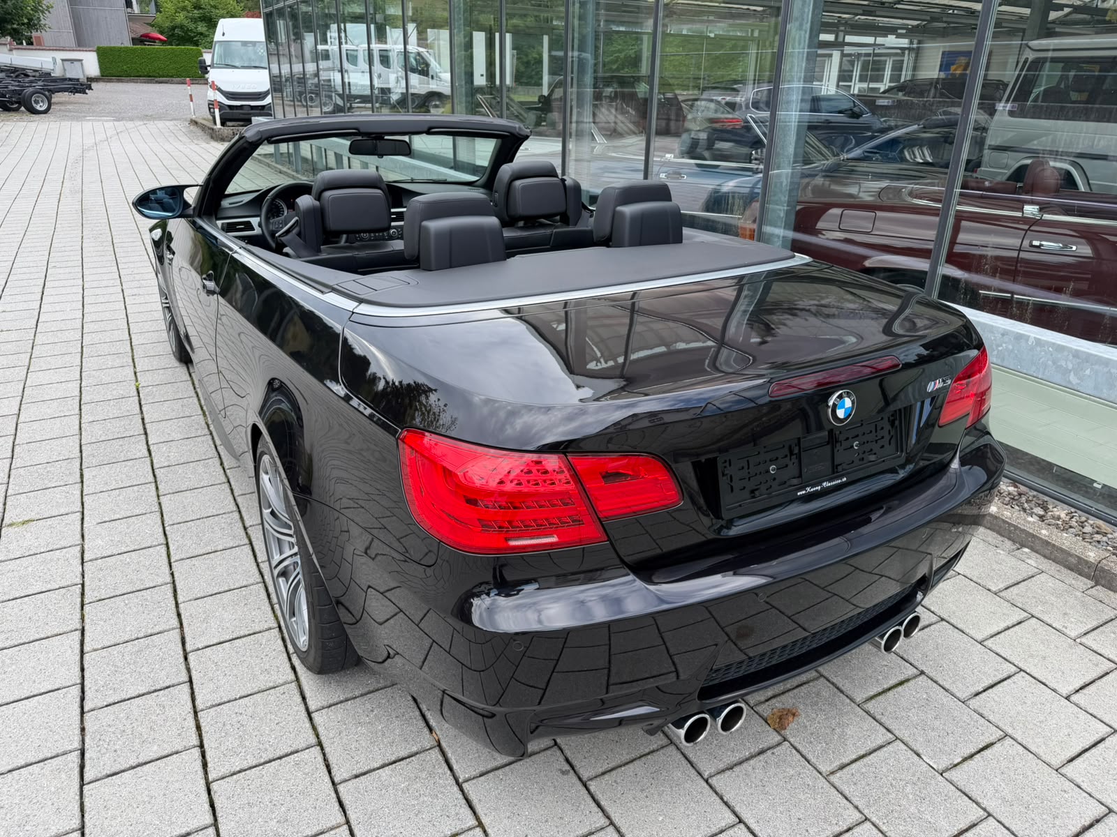 BMW M3 Cabriolet-showroom-element-3