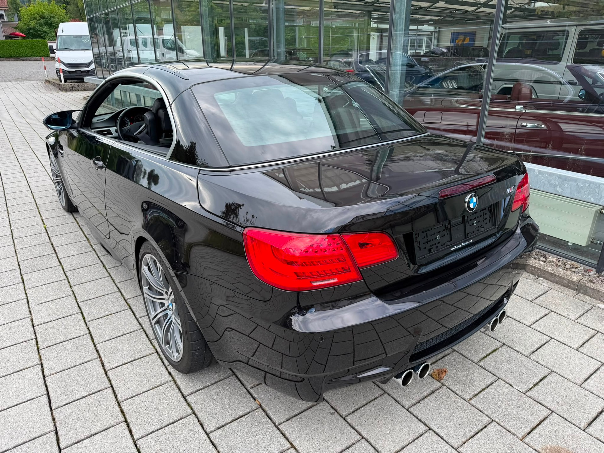 BMW M3 Cabriolet-image-8