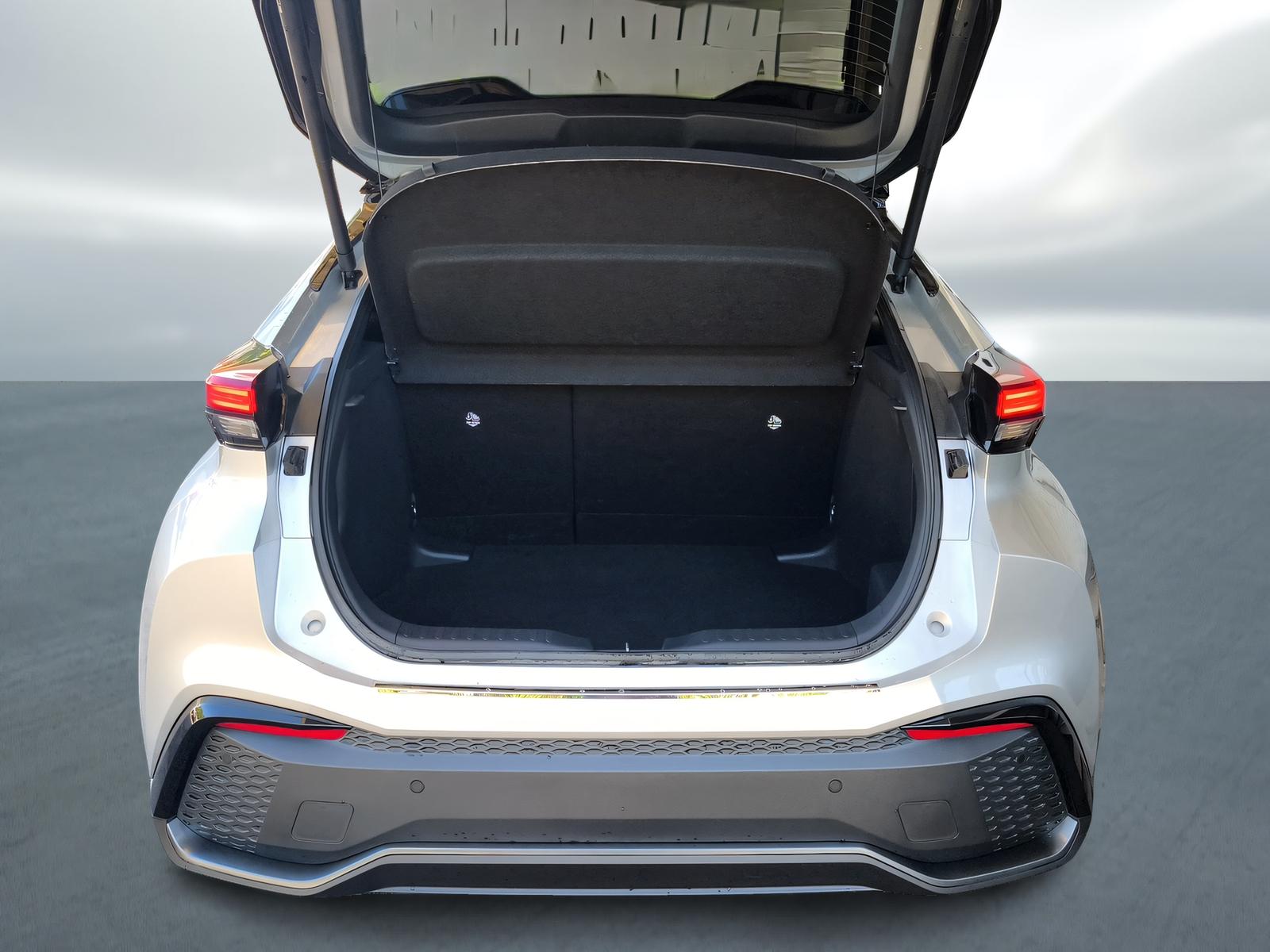 TOYOTA C-HR 2.0 HEV GR Sport 4x4-image-13