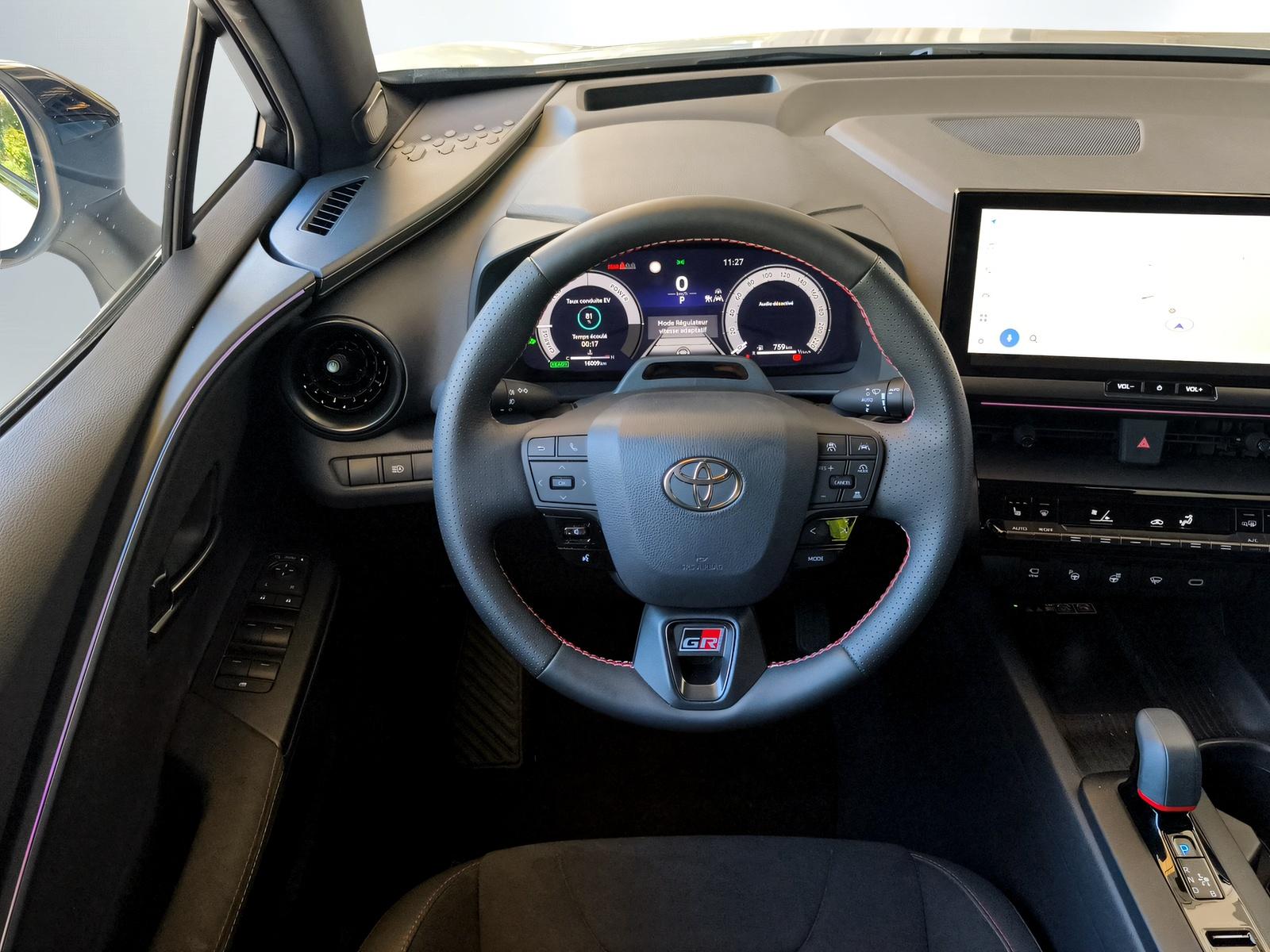 TOYOTA C-HR 2.0 HEV GR Sport 4x4-showroom-element-2
