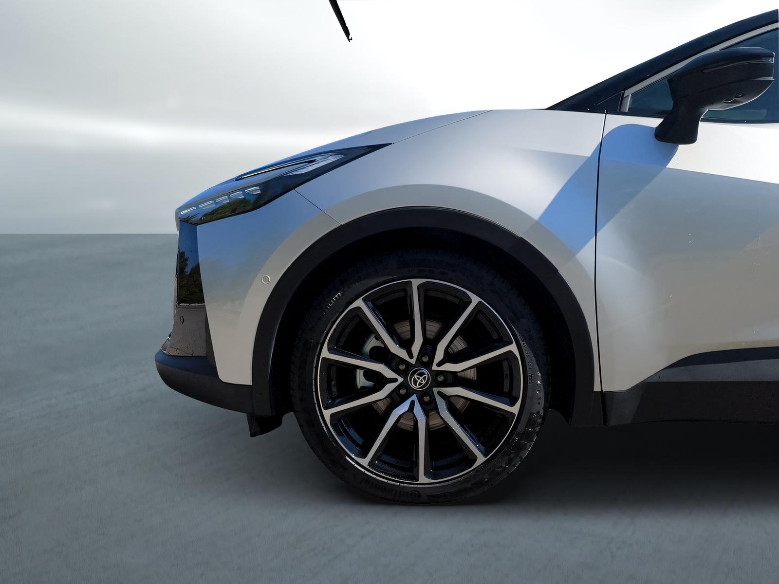 TOYOTA C-HR 2.0 HEV GR Sport 4x4-image-16