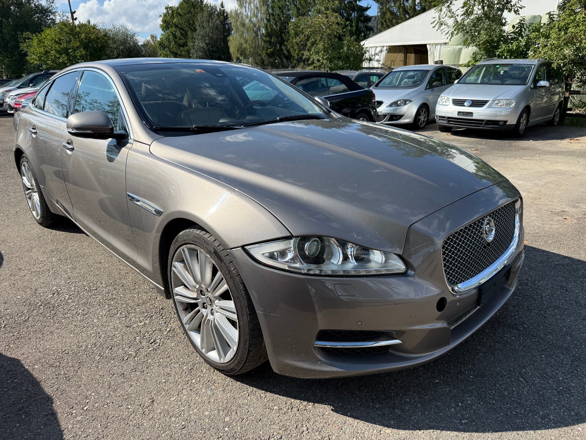 JAGUAR XJ