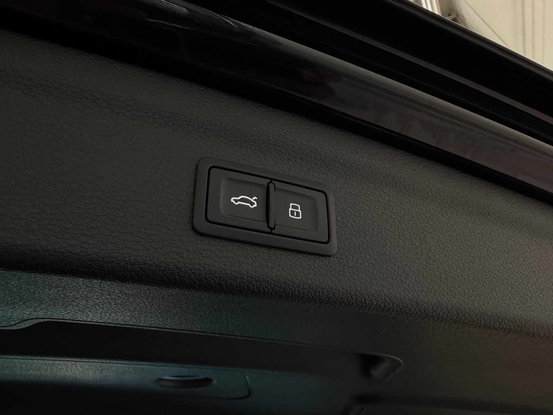 AUDI Q3 35 TFSI advanced Attraction S-tronic (CH)-image-7