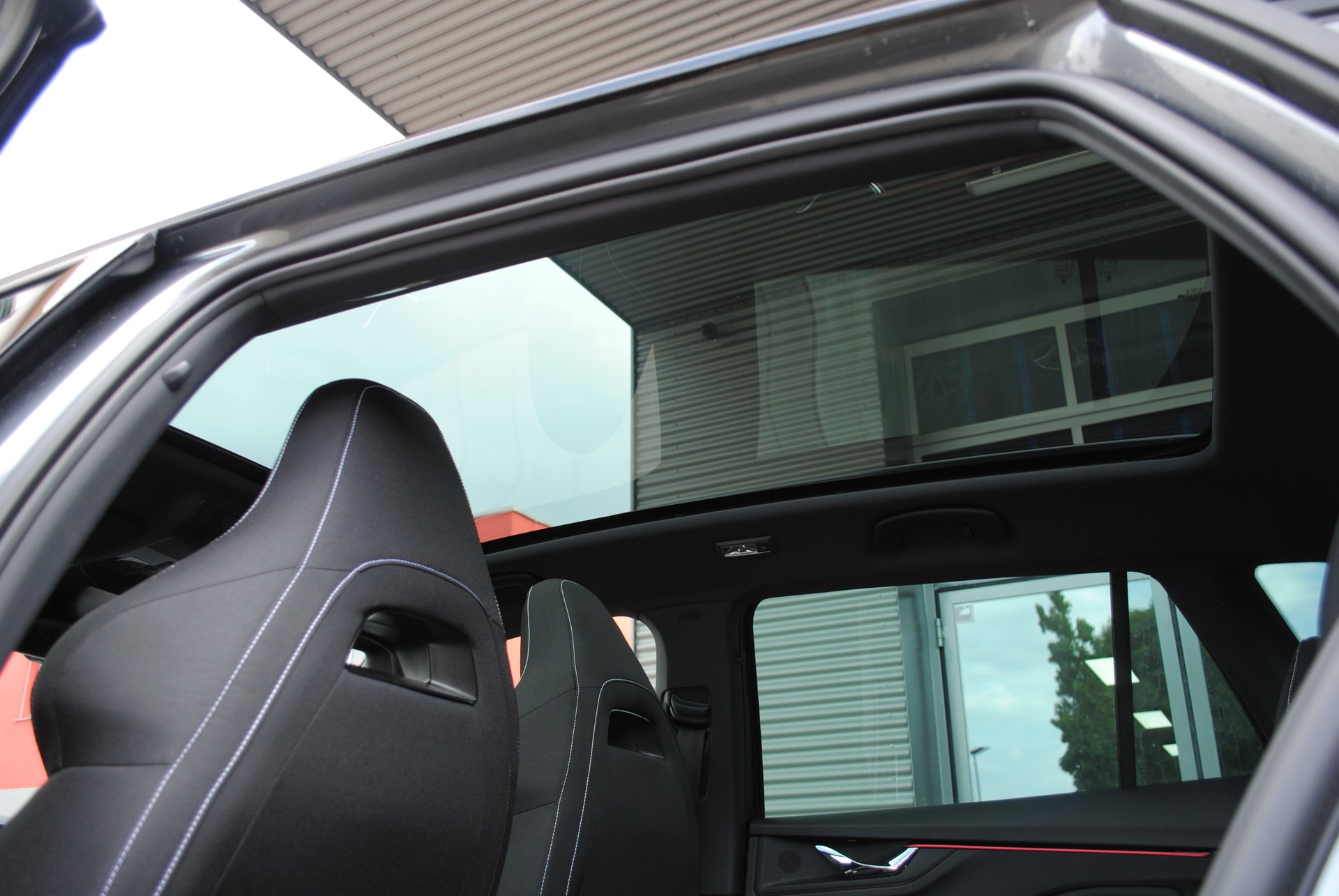 SKODA Kamiq 1.5 TSI Monte Carlo DSG-image-15