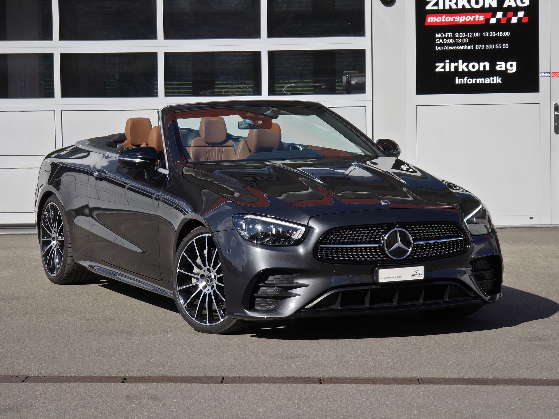 MERCEDES-BENZ E 450 Cabriolet 4Matic AMG Line 9G-Tronic-showroom-element-3