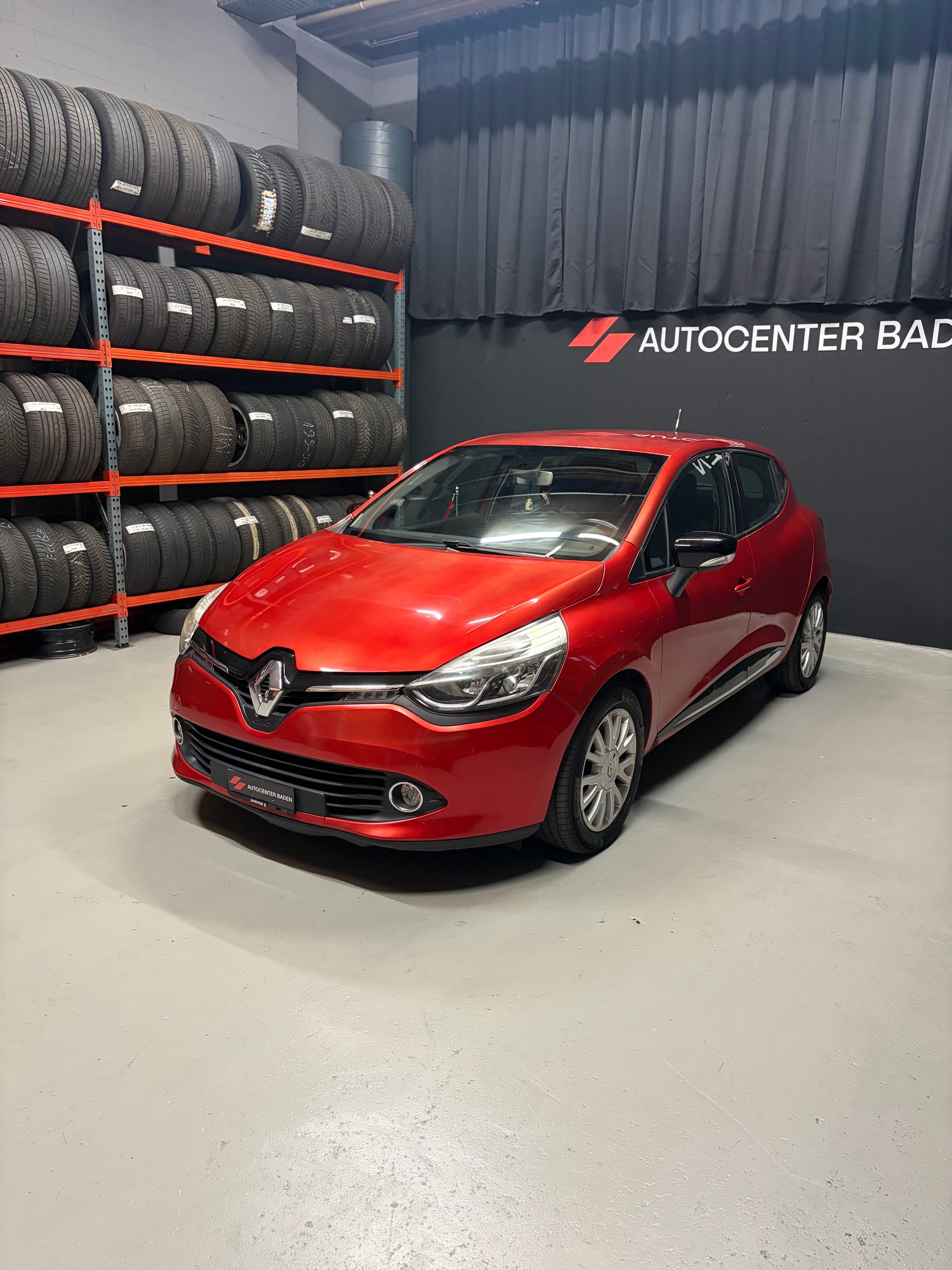 RENAULT Clio Grandtour 1.5 dCi Swiss Edition-showroom-element-3