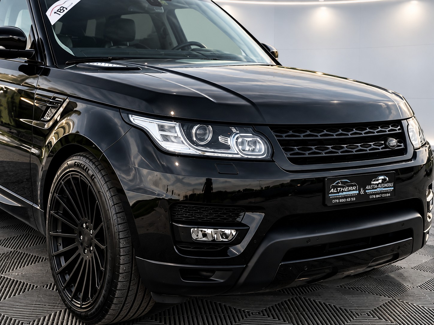 LAND ROVER Range Rover Sport 4.4 SDV8 HSE Dynamic Automatic-showroom-element-3