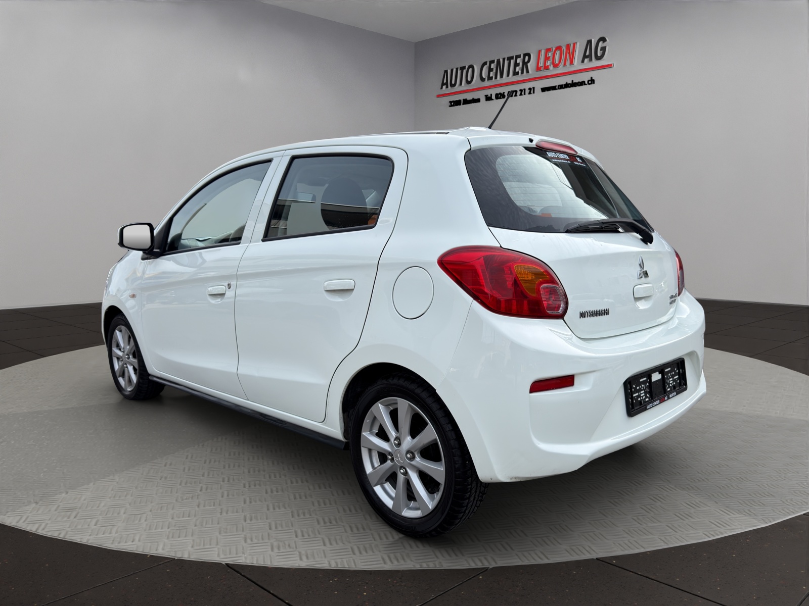 MITSUBISHI Space Star 1.0 Pure-showroom-element-3