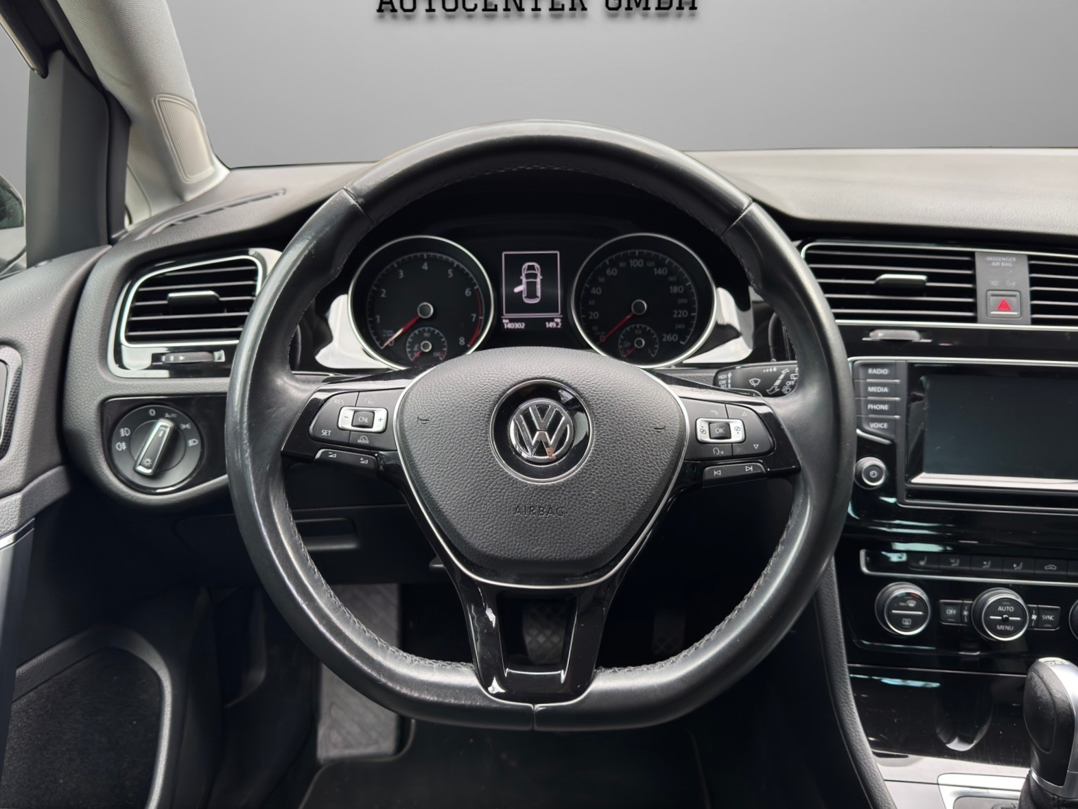 VW Golf 1.4 TSI Highline DSG-image-9