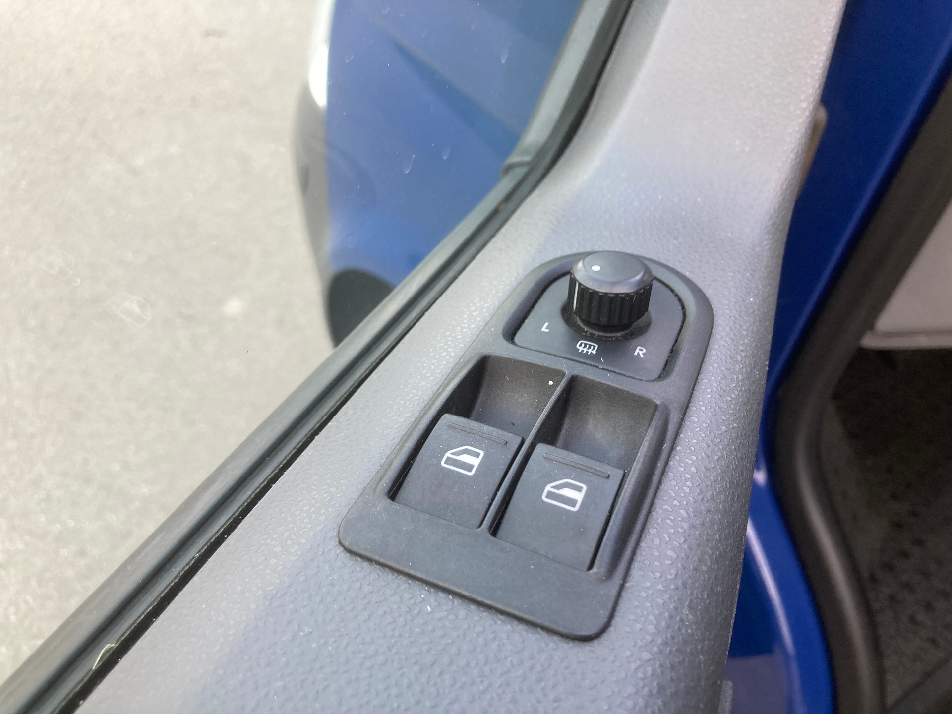 VW T5 2.5 TDI PD 4MOTION 8 mit Standheizung-image-9