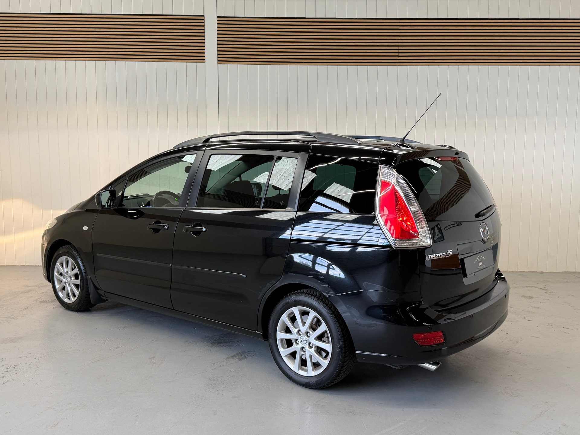 MAZDA 5 2.0 16V Automatic - 7 Plätze - Carplay Navi-showroom-element-2