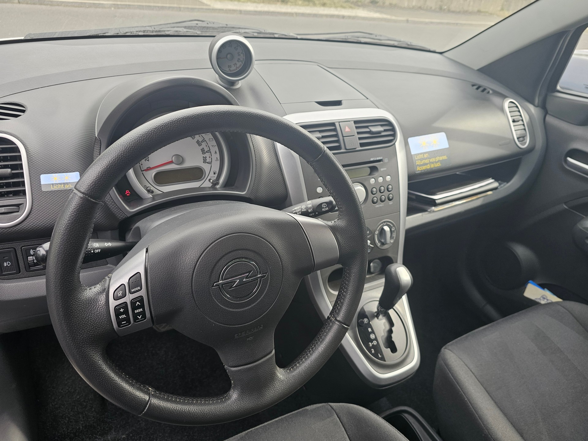 OPEL Agila 1.2 Enjoy Automatic-image-8