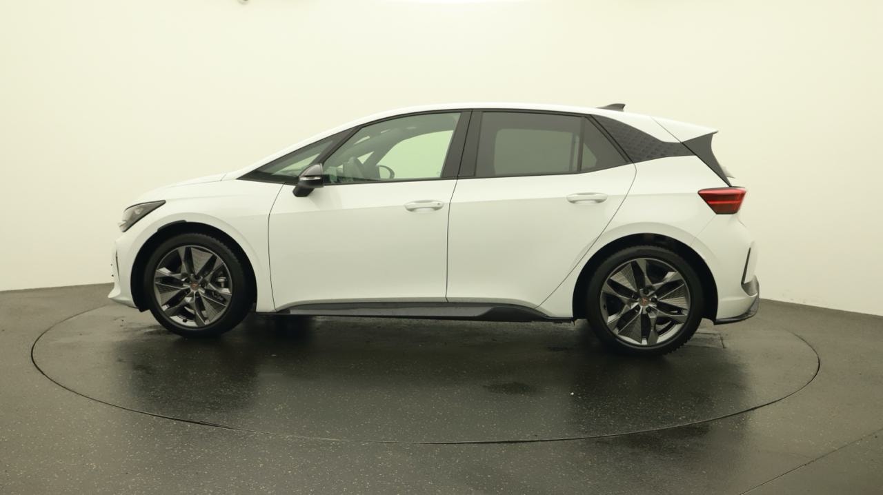 CUPRA Born 79 kWh-showroom-element-1