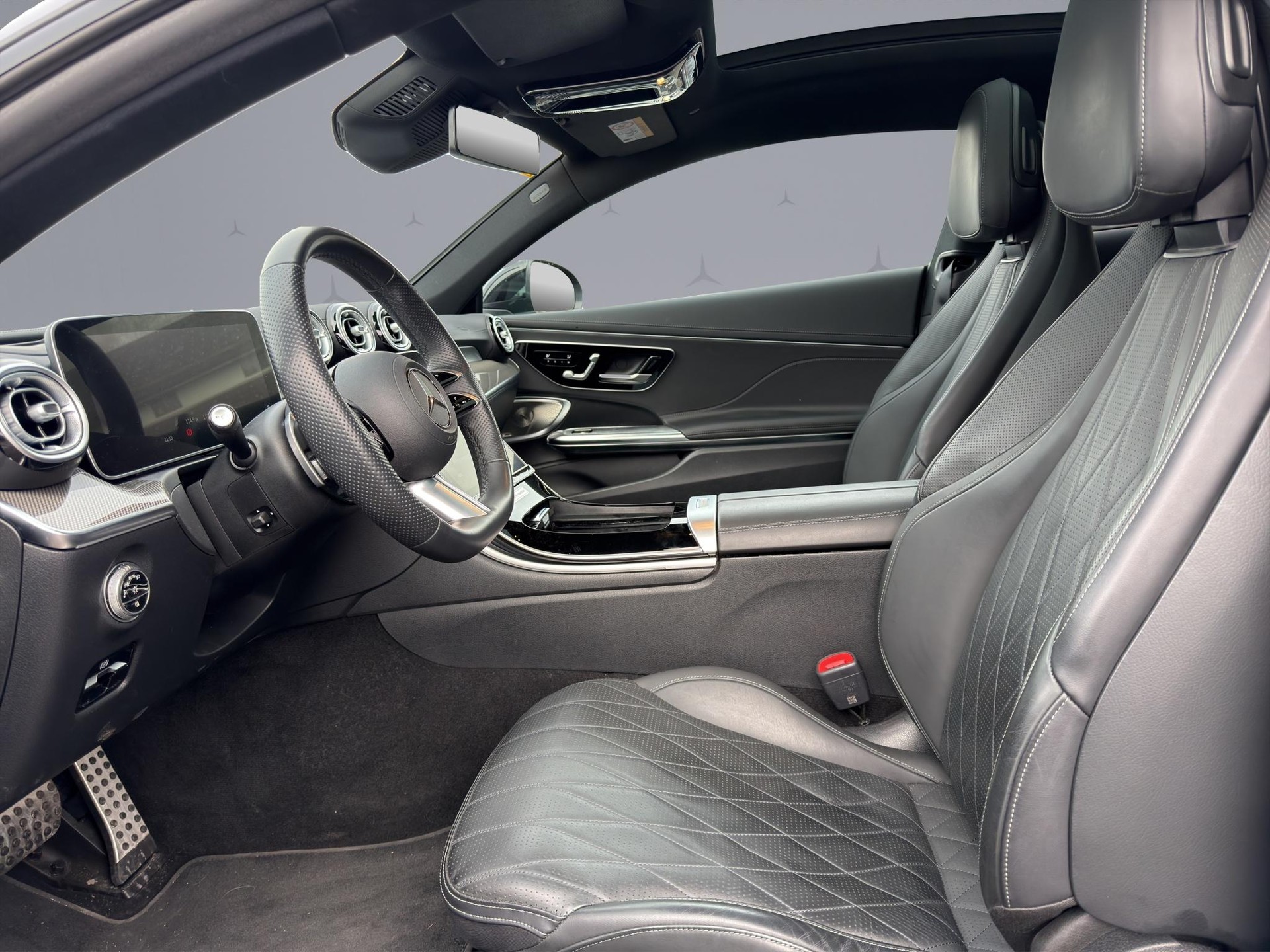 MERCEDES-BENZ CLE 300 AMG Line 4matic Coupé-image-8